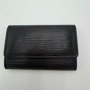 Louis Vuitton epi leather Black Textured key wallet